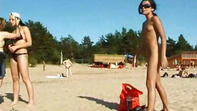 Любителска красавица български порно клипове по бельо с дива междурасова MMF тройка