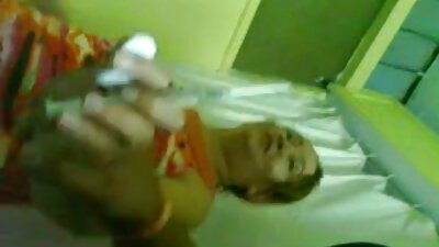 Невероятна аматьорка брюнетка порно българско излага зашеметяващото си тяло